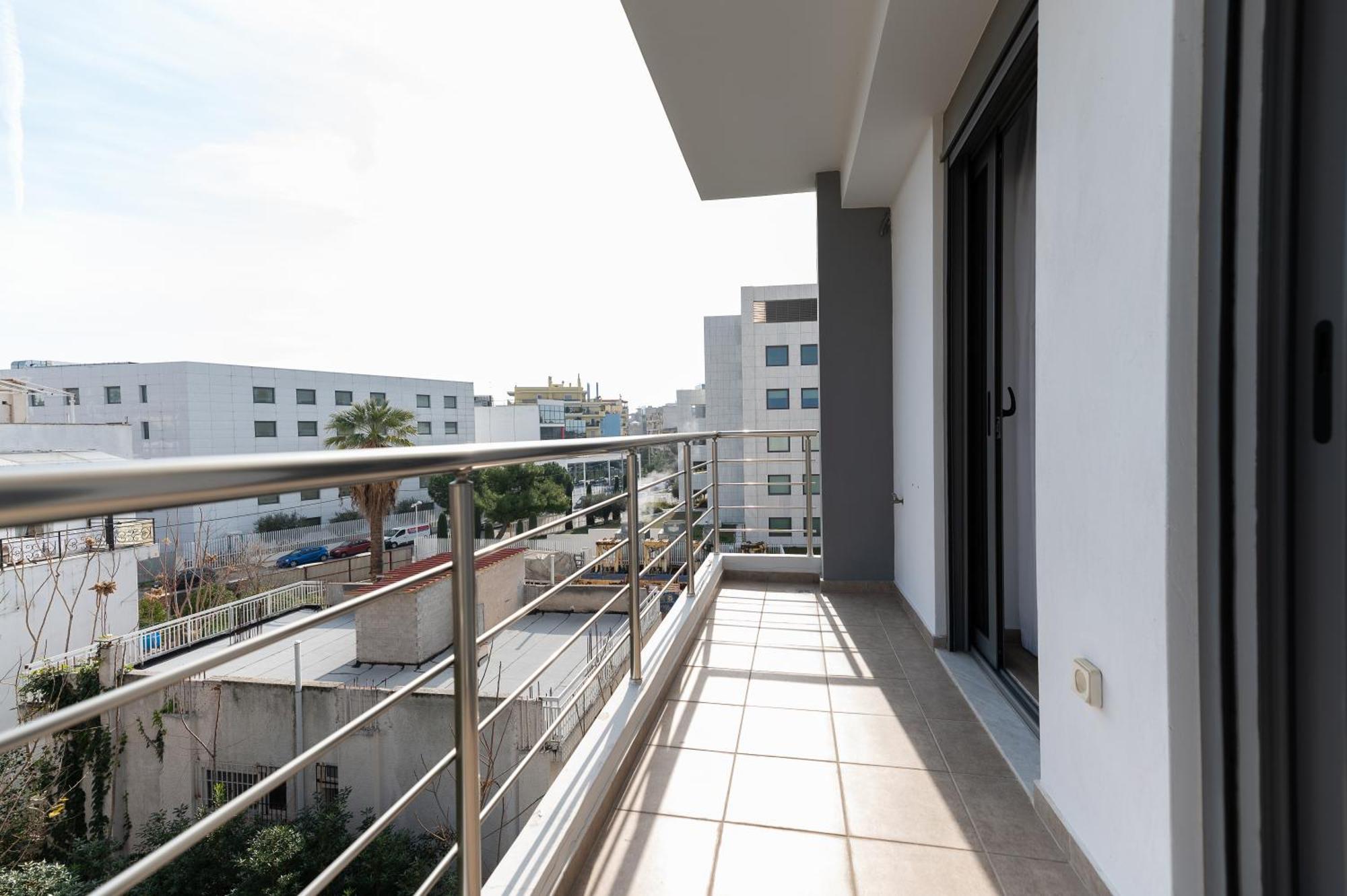 Stylish Spacious Apartment In Palaio Faliro Атина Екстериор снимка